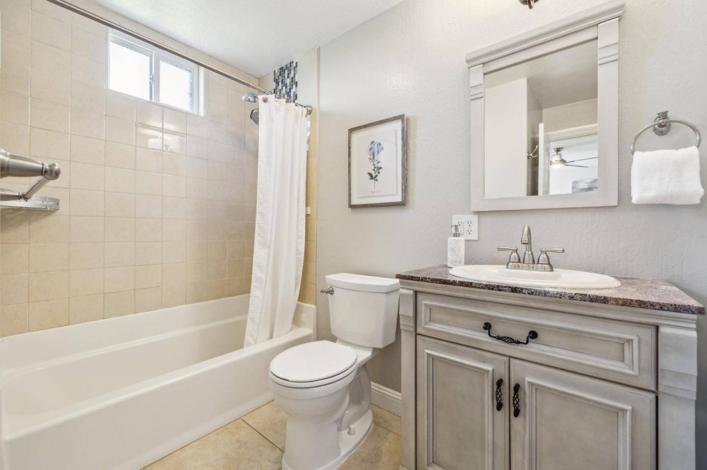 Detail Gallery Image 20 of 27 For 2628 Brewster Ave, Redwood City,  CA 94062 - 3 Beds | 3/1 Baths