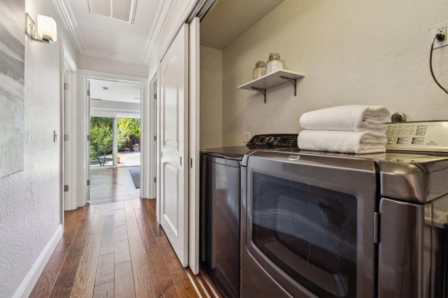 Detail Gallery Image 21 of 27 For 2628 Brewster Ave, Redwood City,  CA 94062 - 3 Beds | 3/1 Baths