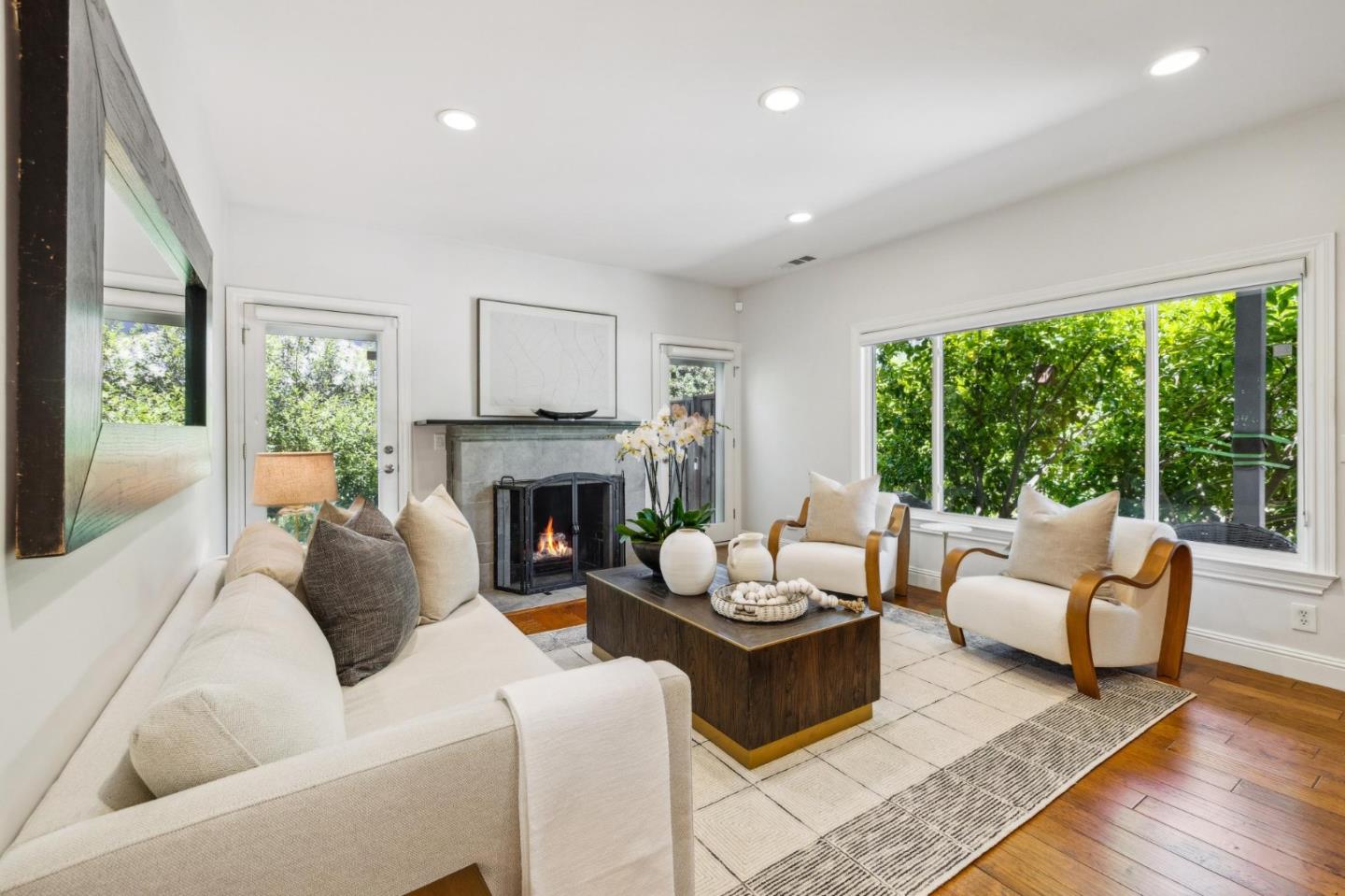 Detail Gallery Image 5 of 27 For 2628 Brewster Ave, Redwood City,  CA 94062 - 3 Beds | 3/1 Baths