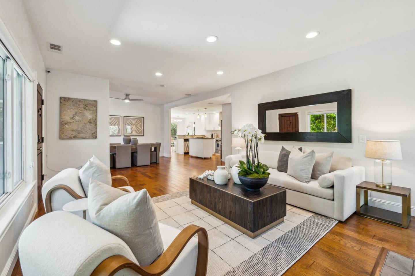 Detail Gallery Image 6 of 27 For 2628 Brewster Ave, Redwood City,  CA 94062 - 3 Beds | 3/1 Baths