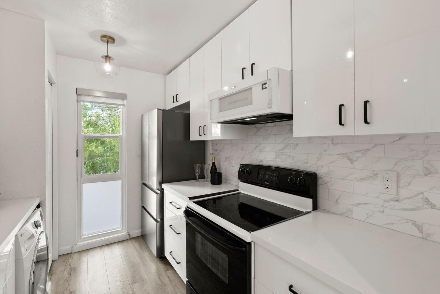 Detail Gallery Image 7 of 25 For 1919 Alameda De Las Pulgas #80,  San Mateo,  CA 94403 - 2 Beds | 1 Baths
