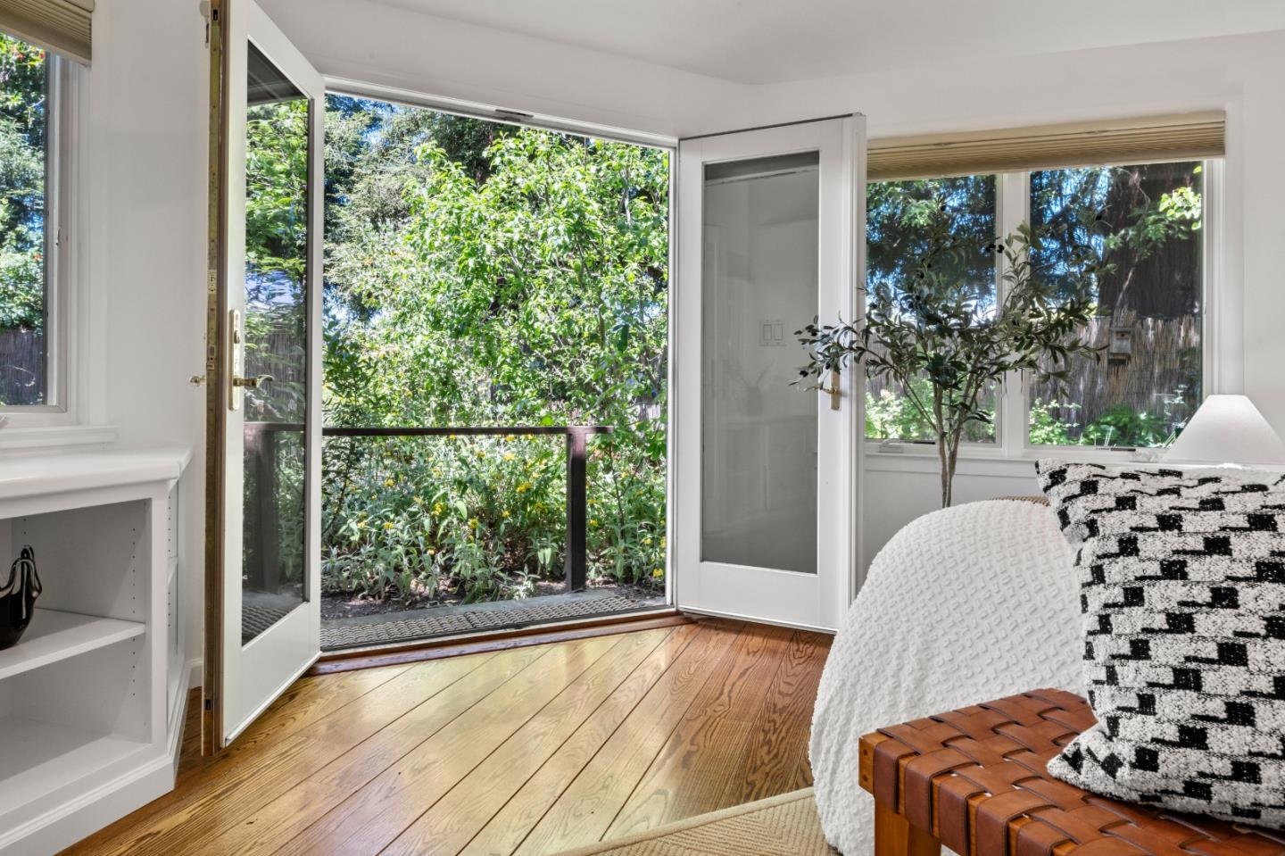 Detail Gallery Image 18 of 38 For 88 Mercy St, Mountain View,  CA 94041 - 3 Beds | 2 Baths
