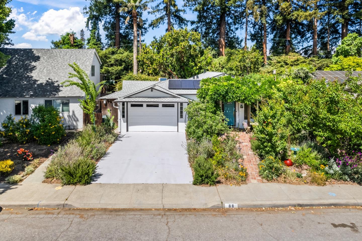 Detail Gallery Image 2 of 38 For 88 Mercy St, Mountain View,  CA 94041 - 3 Beds | 2 Baths