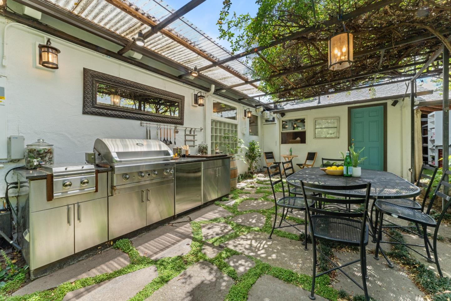 Detail Gallery Image 27 of 38 For 88 Mercy St, Mountain View,  CA 94041 - 3 Beds | 2 Baths