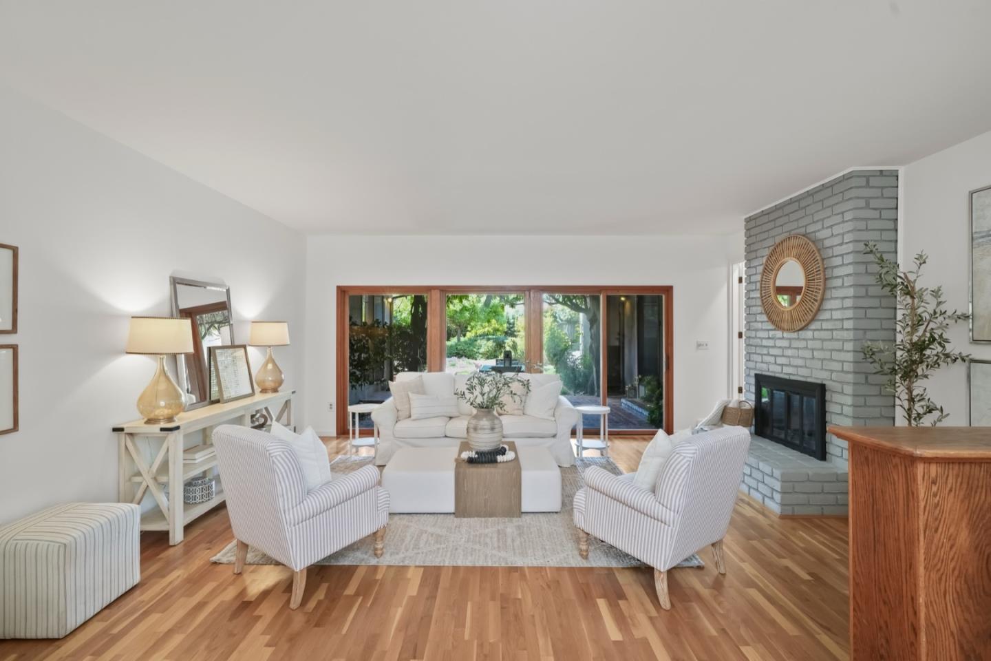 Detail Gallery Image 2 of 65 For 1547 Petersen Ave, San Jose,  CA 95129 - 3 Beds | 2 Baths