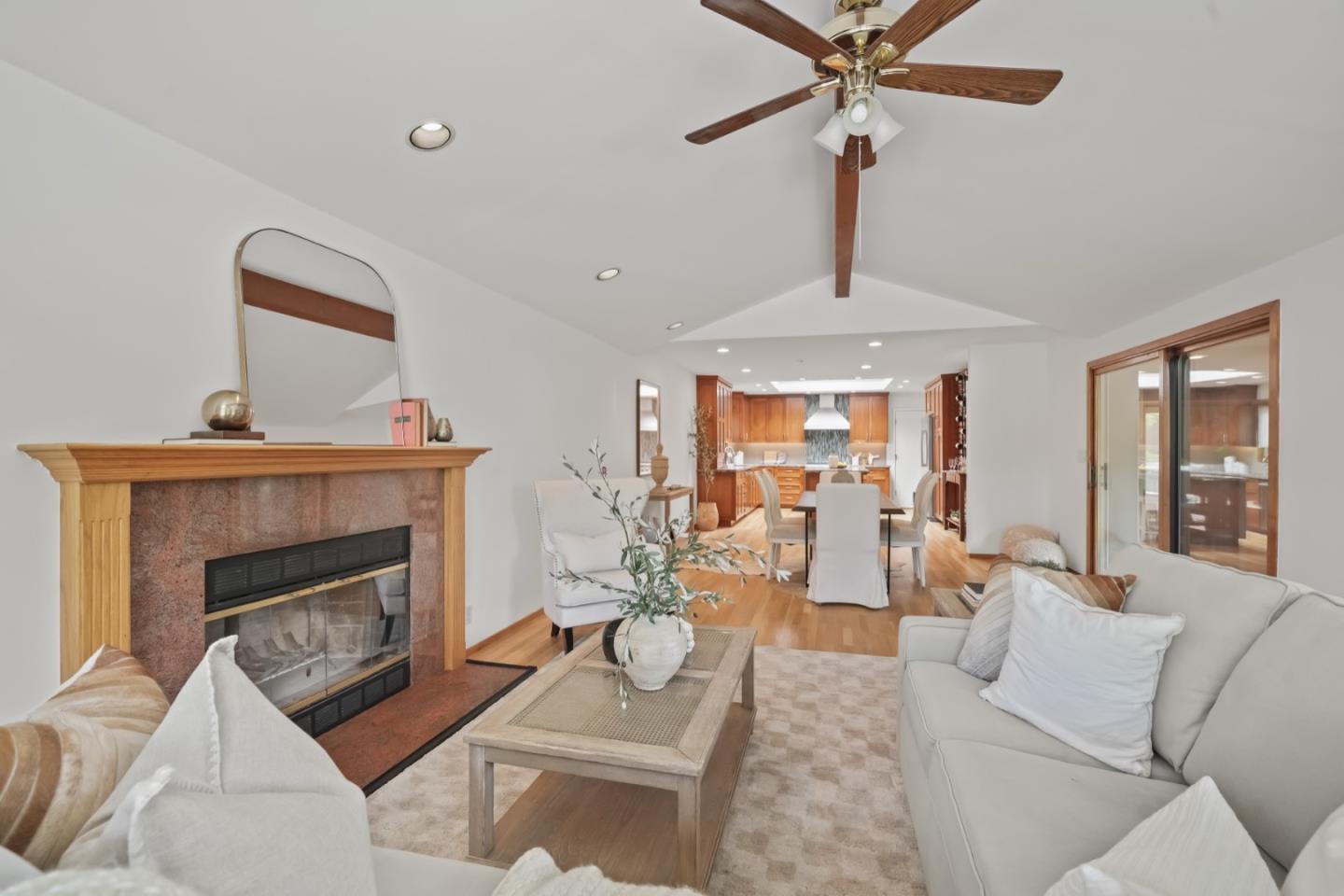 Detail Gallery Image 24 of 65 For 1547 Petersen Ave, San Jose,  CA 95129 - 3 Beds | 2 Baths