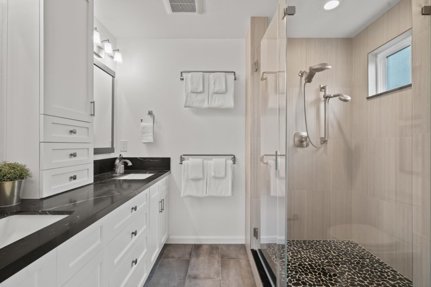 Detail Gallery Image 41 of 65 For 1547 Petersen Ave, San Jose,  CA 95129 - 3 Beds | 2 Baths