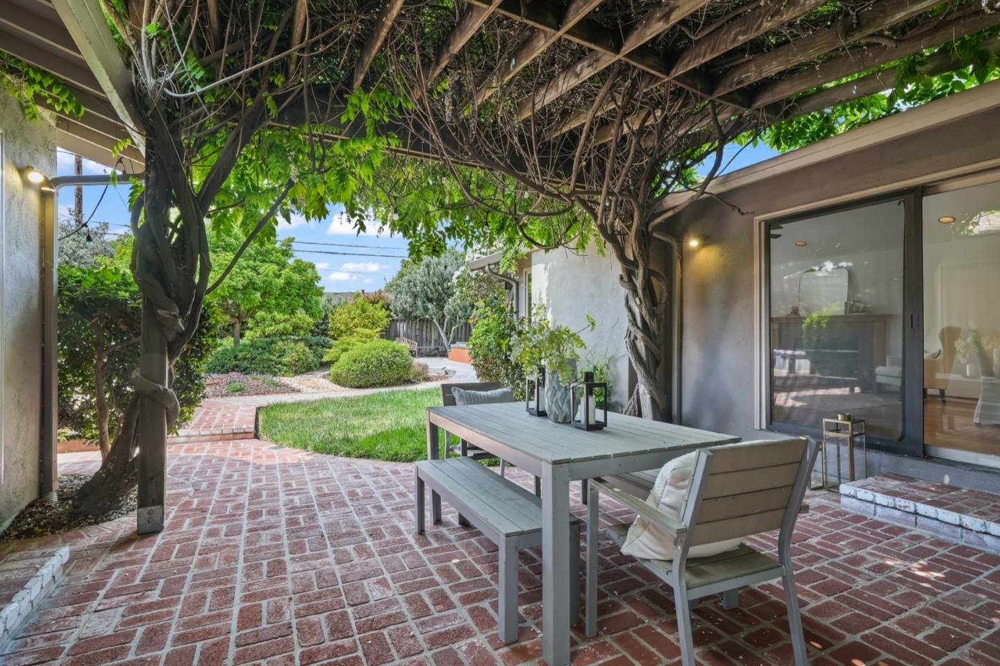 Detail Gallery Image 45 of 65 For 1547 Petersen Ave, San Jose,  CA 95129 - 3 Beds | 2 Baths
