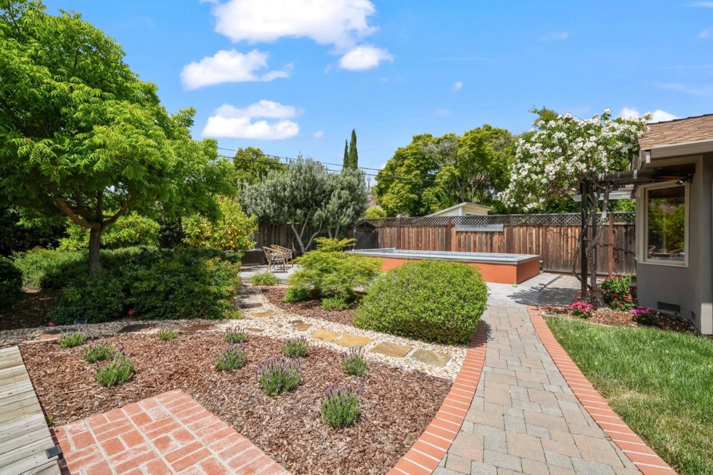 Detail Gallery Image 52 of 65 For 1547 Petersen Ave, San Jose,  CA 95129 - 3 Beds | 2 Baths