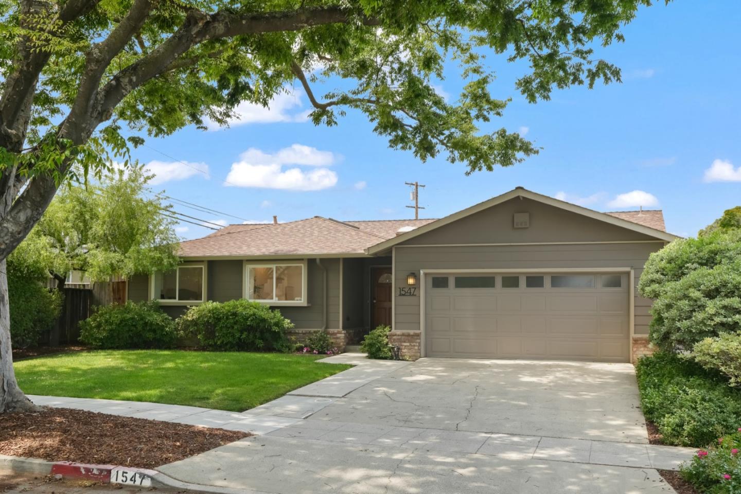 Detail Gallery Image 57 of 65 For 1547 Petersen Ave, San Jose,  CA 95129 - 3 Beds | 2 Baths