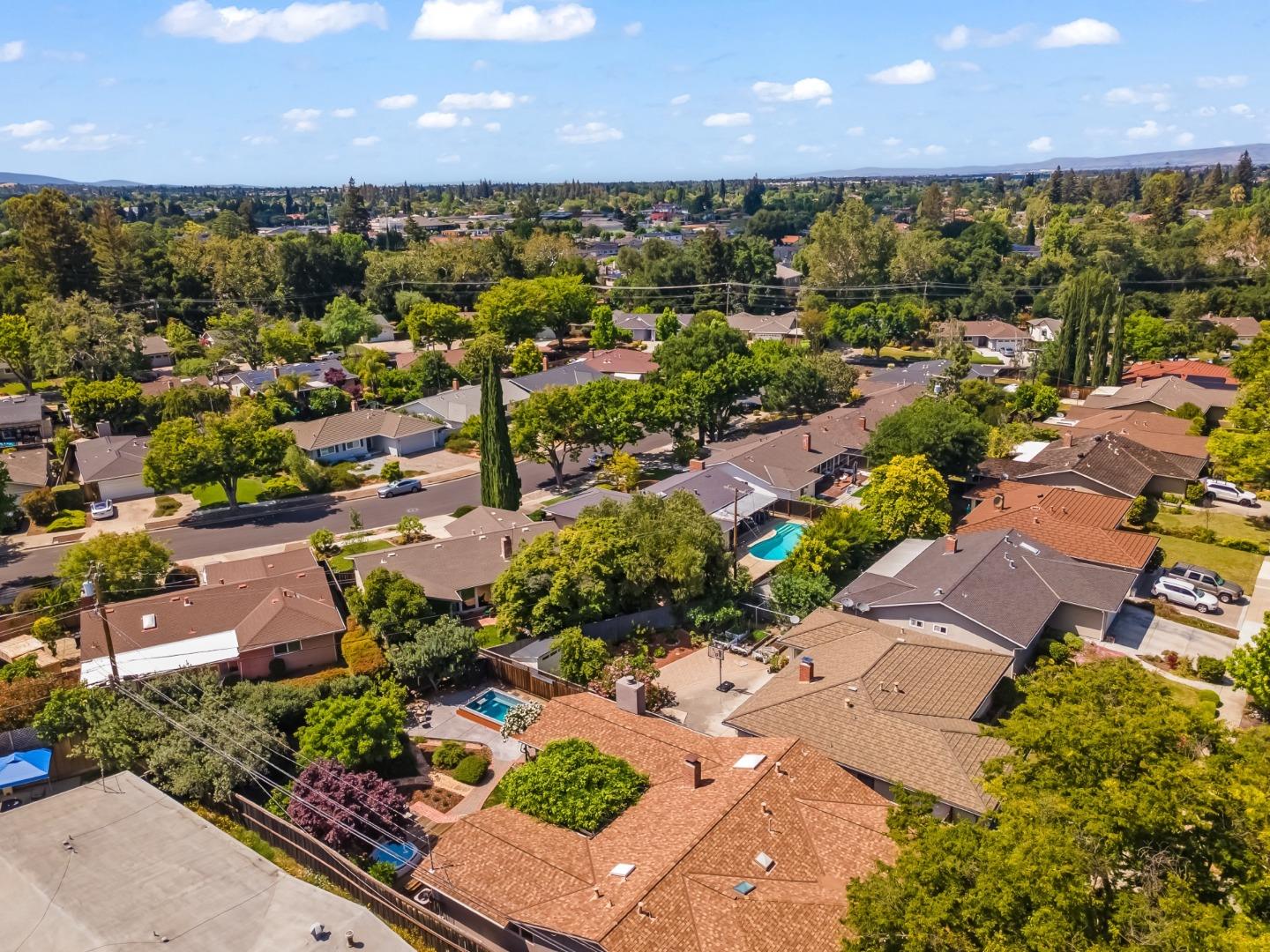 Detail Gallery Image 62 of 65 For 1547 Petersen Ave, San Jose,  CA 95129 - 3 Beds | 2 Baths