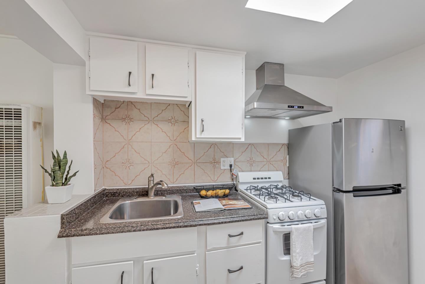 Detail Gallery Image 47 of 54 For 533 Flagg Ave, San Jose,  CA 95128 - 3 Beds | 1 Baths