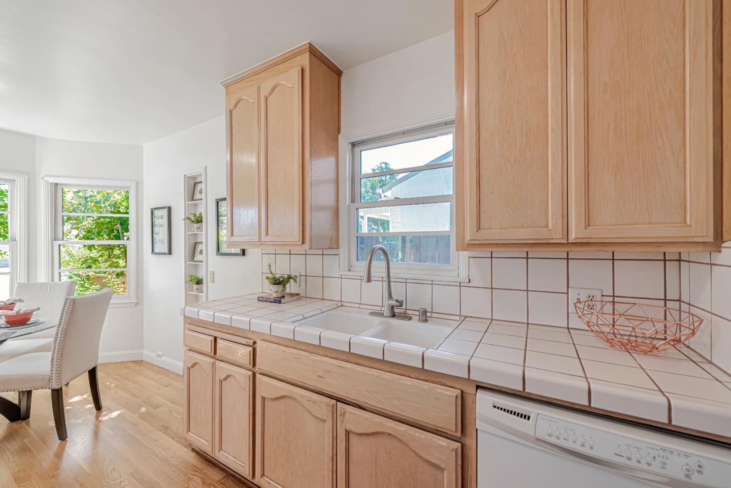 Detail Gallery Image 7 of 54 For 533 Flagg Ave, San Jose,  CA 95128 - 3 Beds | 1 Baths