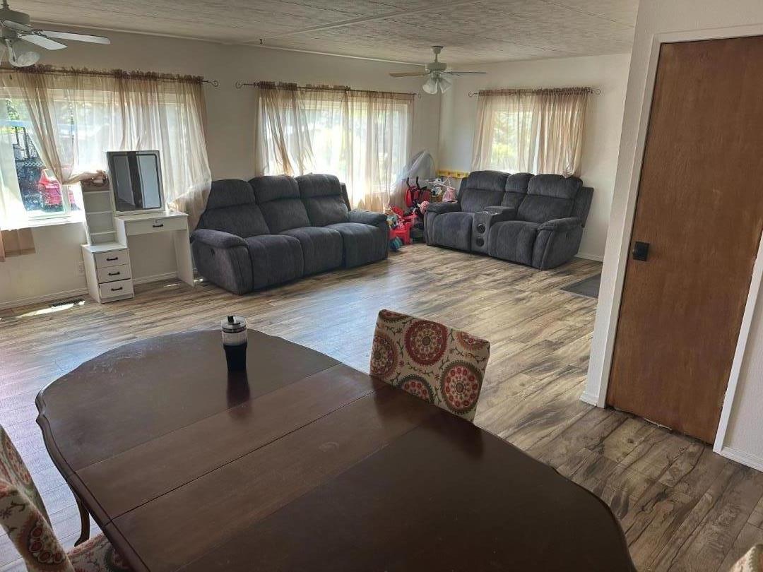 Detail Gallery Image 6 of 10 For 110 Crespi Cir #110,  Watsonville,  CA 95076 - 2 Beds | 2 Baths
