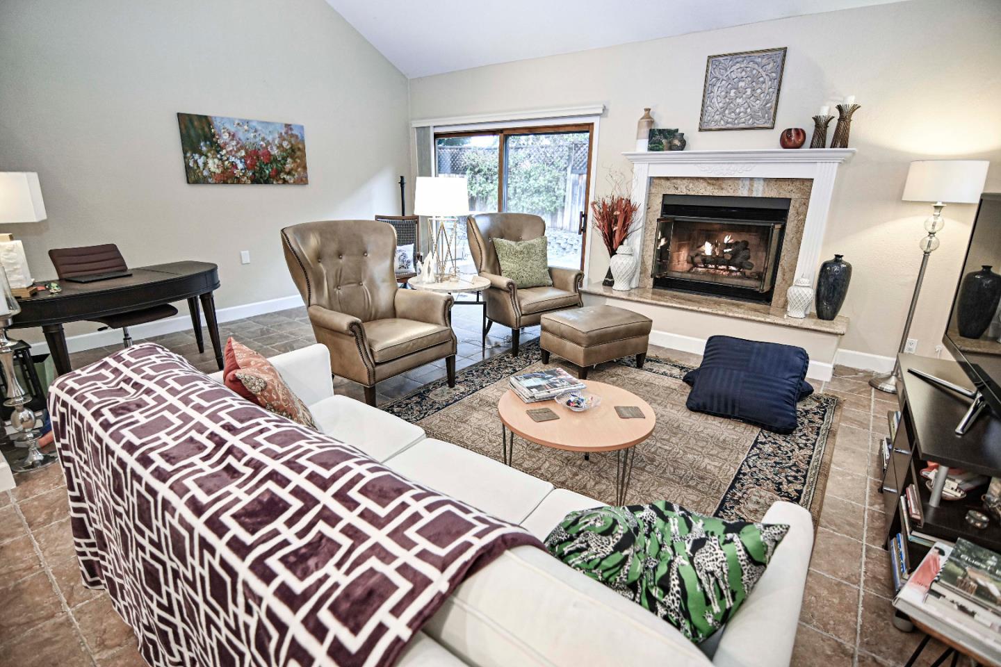 Detail Gallery Image 11 of 49 For 1924 Meridian Ave, San Jose,  CA 95125 - 2 Beds | 2/1 Baths