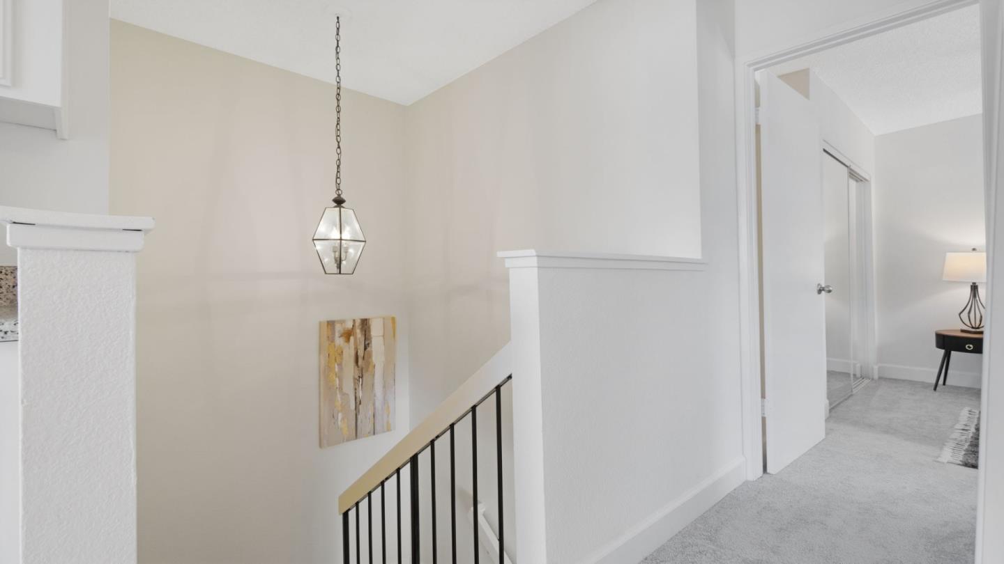 Detail Gallery Image 15 of 35 For 4930 Flat Rock Cir, San Jose,  CA 95136 - 3 Beds | 2/1 Baths