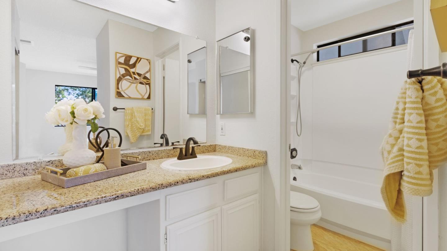 Detail Gallery Image 22 of 35 For 4930 Flat Rock Cir, San Jose,  CA 95136 - 3 Beds | 2/1 Baths