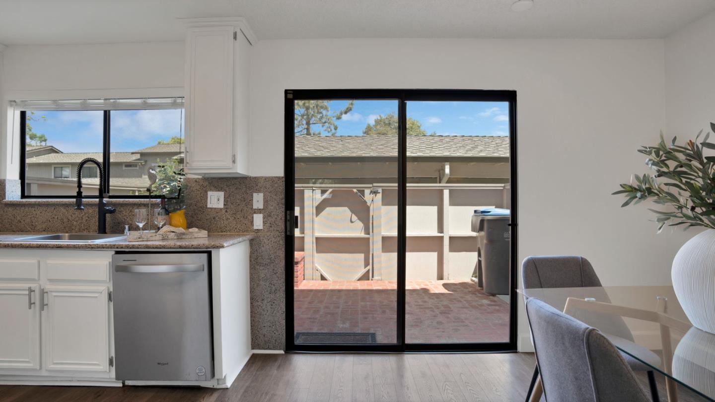 Detail Gallery Image 6 of 35 For 4930 Flat Rock Cir, San Jose,  CA 95136 - 3 Beds | 2/1 Baths