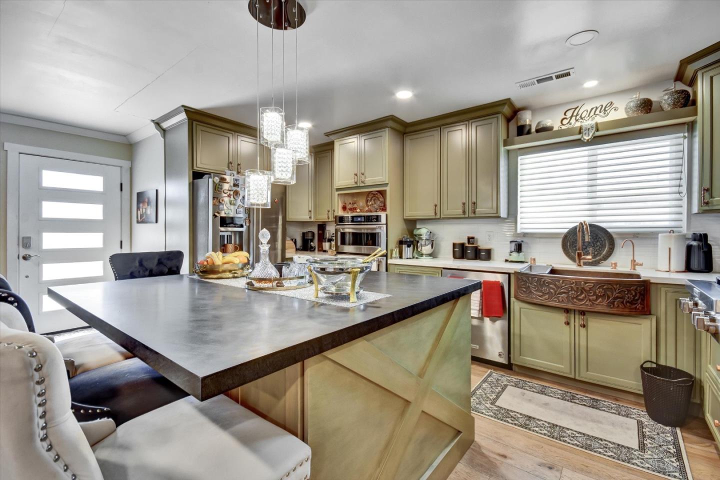 Detail Gallery Image 10 of 59 For 163 Roxbury, Santa Clara,  CA 95050 - – Beds | – Baths