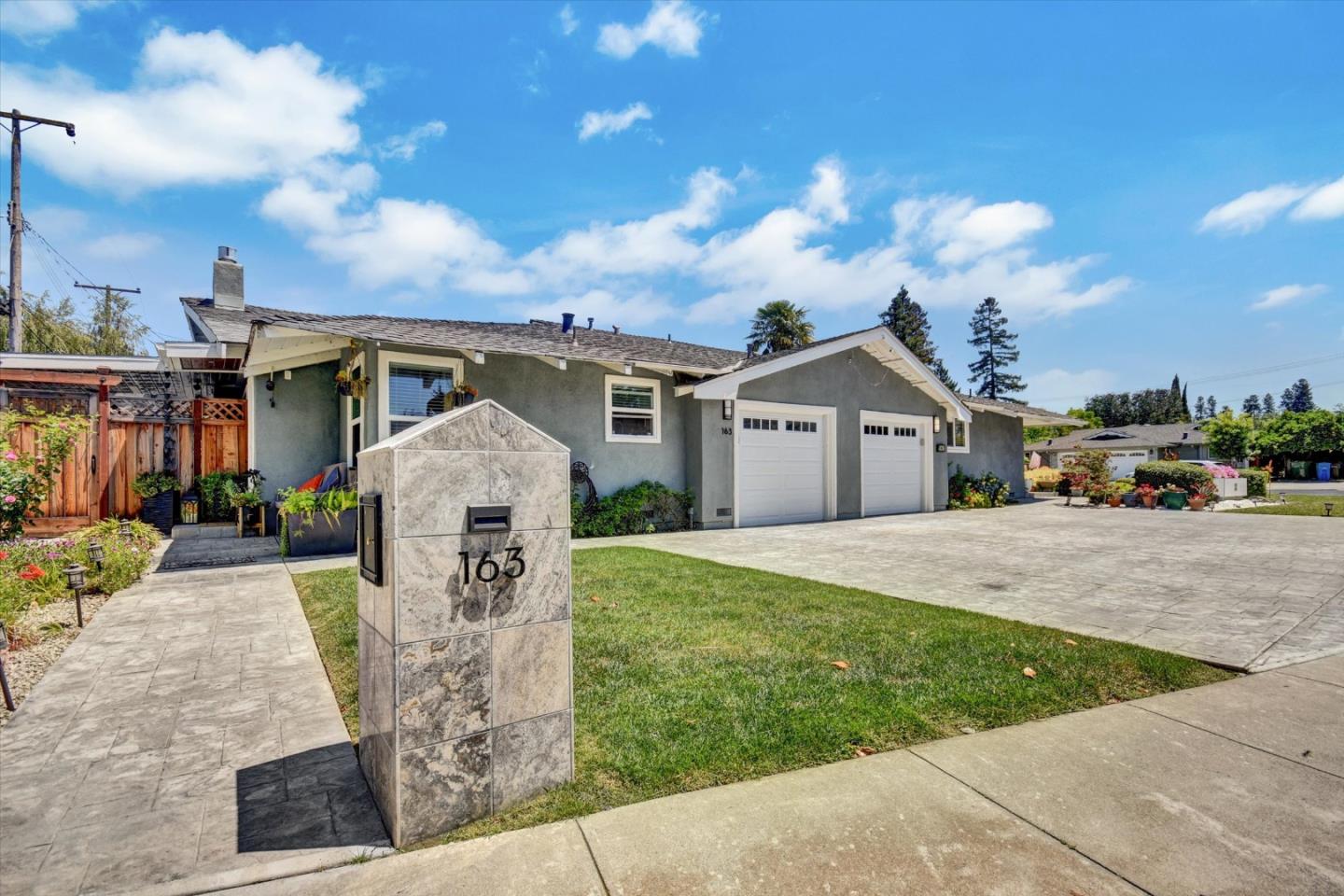 Detail Gallery Image 3 of 59 For 163 Roxbury, Santa Clara,  CA 95050 - – Beds | – Baths