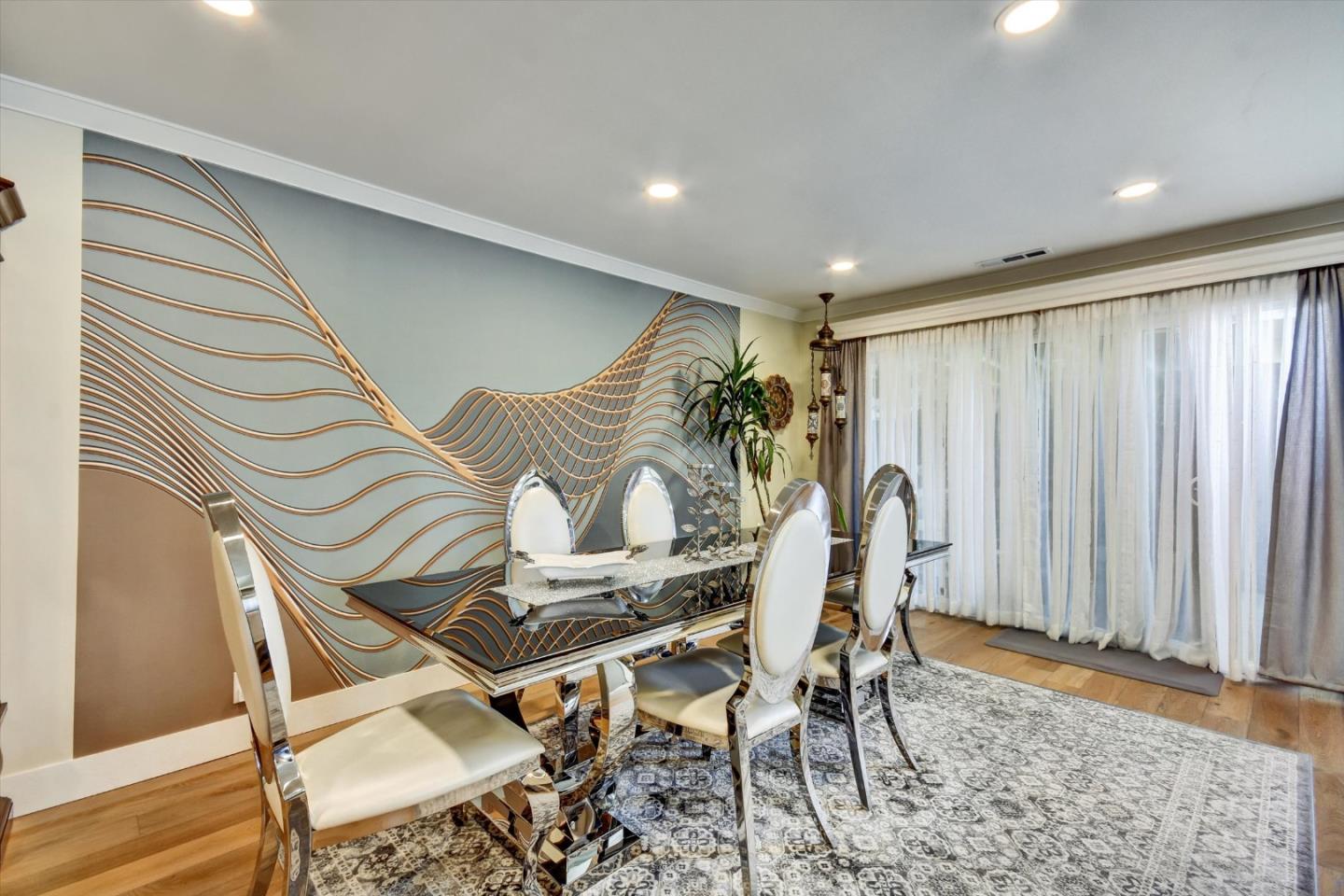 Detail Gallery Image 6 of 59 For 163 Roxbury, Santa Clara,  CA 95050 - – Beds | – Baths