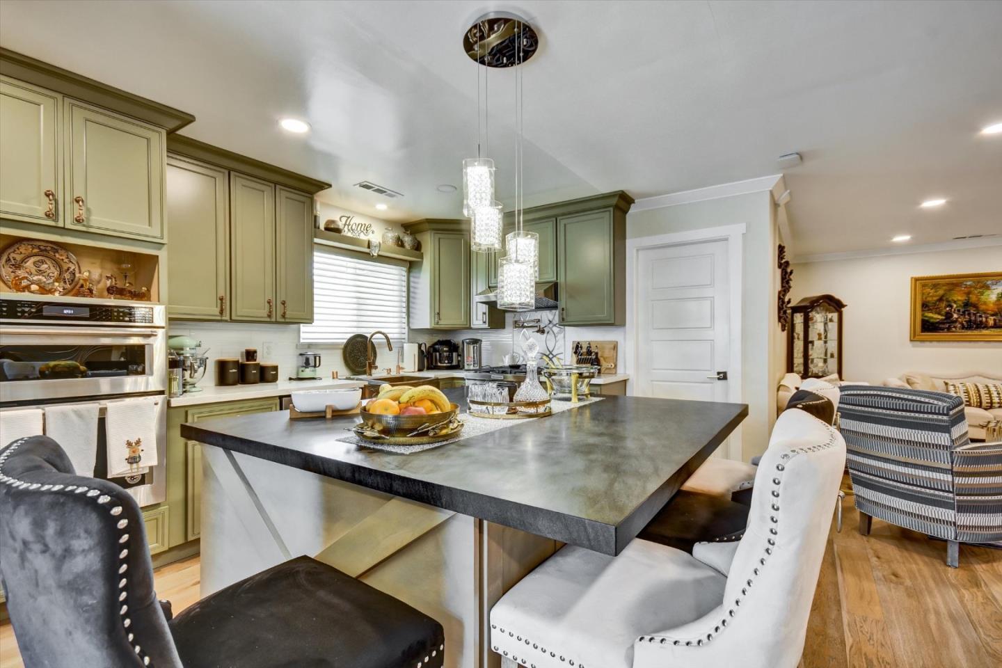 Detail Gallery Image 9 of 59 For 163 Roxbury, Santa Clara,  CA 95050 - – Beds | – Baths