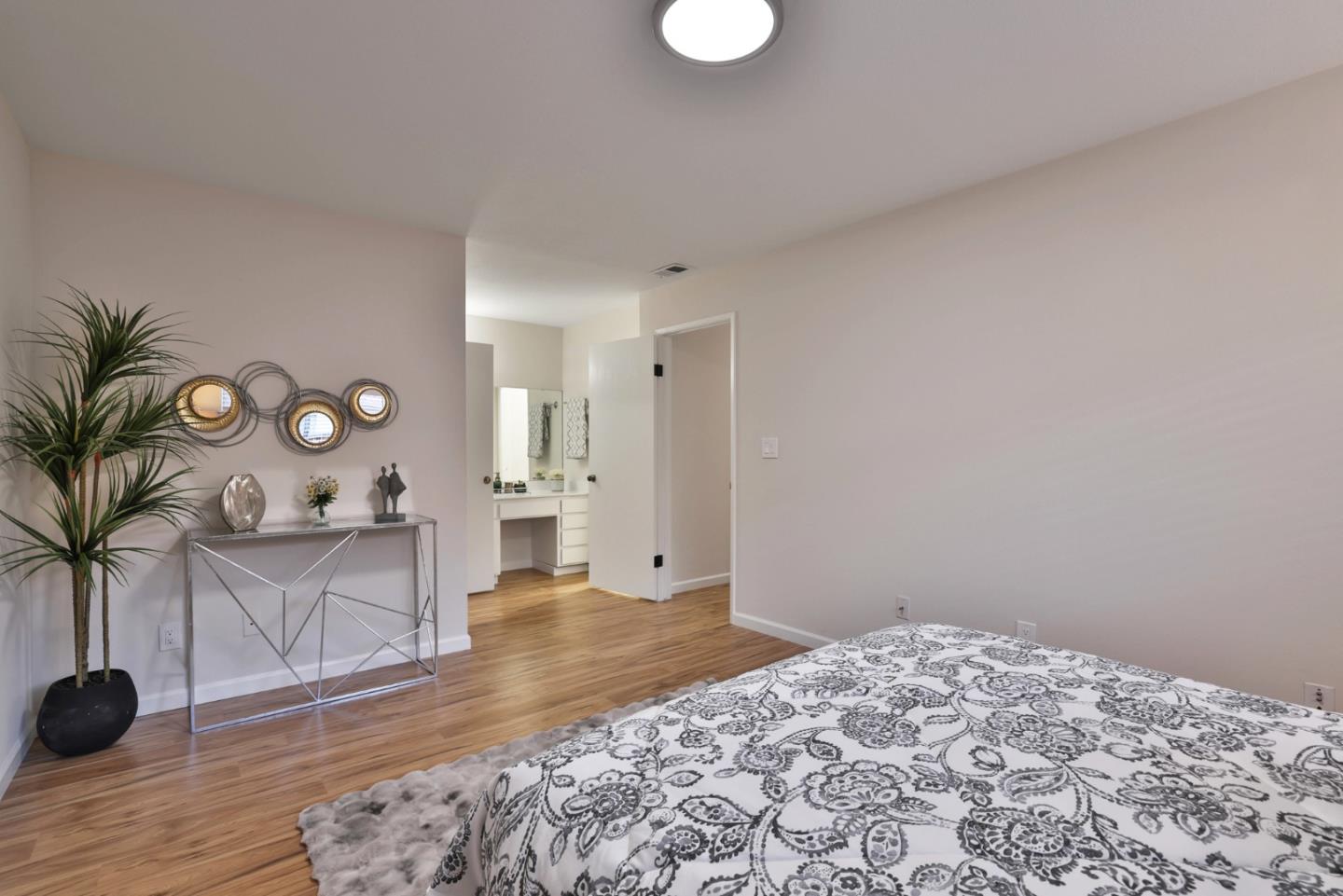 Detail Gallery Image 12 of 29 For 4648 Cherry Ave, San Jose,  CA 95118 - – Beds | – Baths
