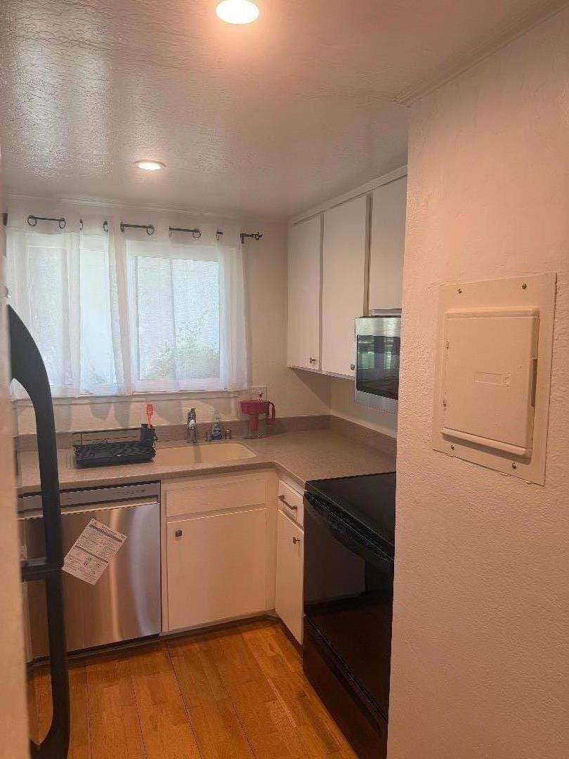 Detail Gallery Image 5 of 22 For 1001 E Evelyn Ter #131,  Sunnyvale,  CA 94086 - 2 Beds | 1 Baths