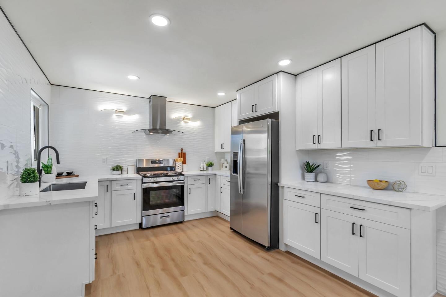 Detail Gallery Image 13 of 39 For 1257 S White Rd, San Jose,  CA 95127 - 4 Beds | 2 Baths