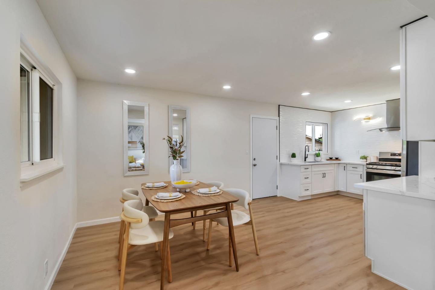 Detail Gallery Image 17 of 39 For 1257 S White Rd, San Jose,  CA 95127 - 4 Beds | 2 Baths