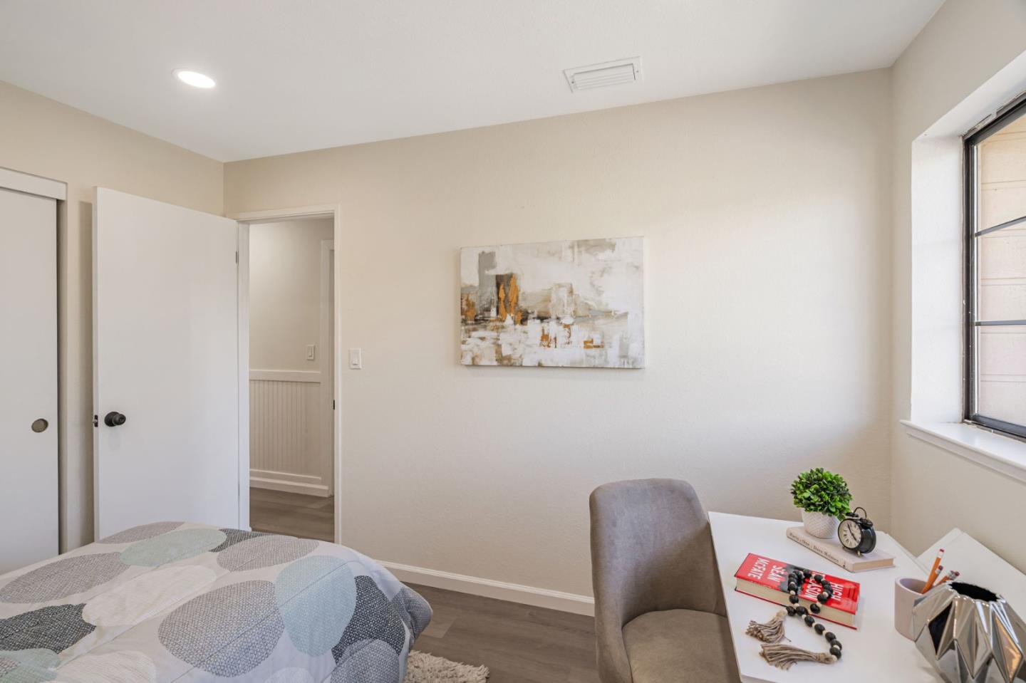 Detail Gallery Image 16 of 35 For 37993 Ponderosa Ter, Fremont,  CA 94536 - 3 Beds | 2/1 Baths