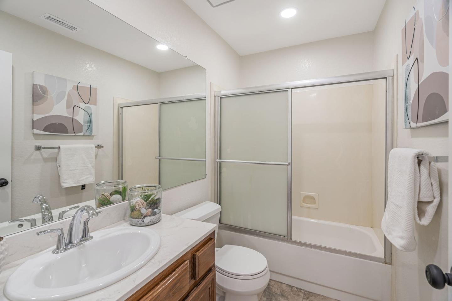 Detail Gallery Image 25 of 35 For 37993 Ponderosa Ter, Fremont,  CA 94536 - 3 Beds | 2/1 Baths