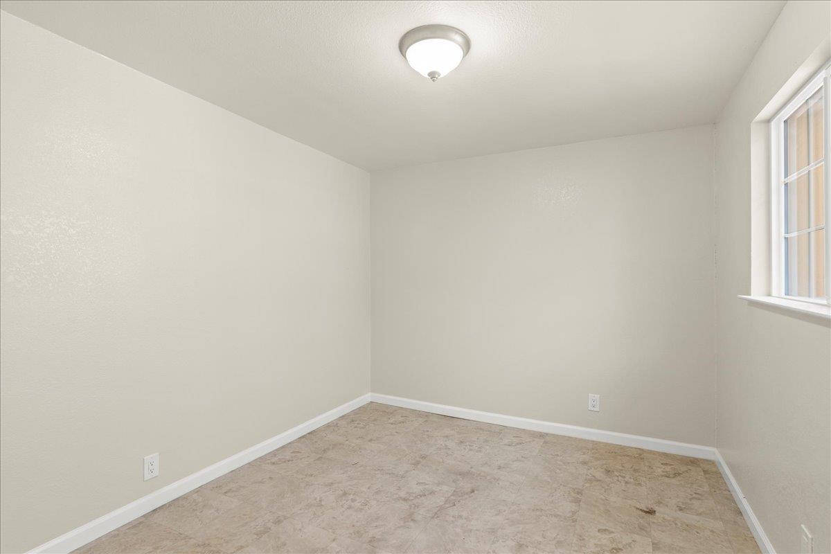 Detail Gallery Image 16 of 26 For 667 Los Padres Blvd, Santa Clara,  CA 95050 - 3 Beds | 3 Baths