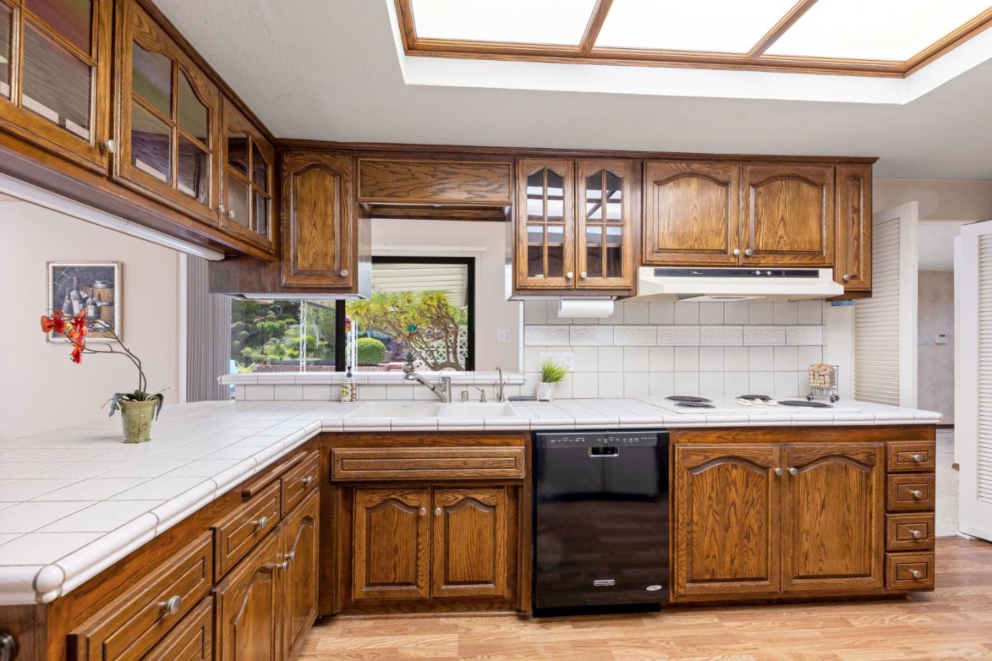 Detail Gallery Image 26 of 87 For 115 Conejo Dr, Millbrae,  CA 94030 - 3 Beds | 2 Baths