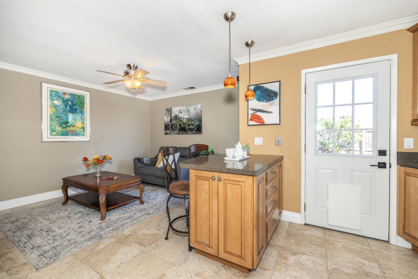 Detail Gallery Image 15 of 35 For 515 Lanyard Dr, Redwood Shores,  CA 94065 - 3 Beds | 2 Baths