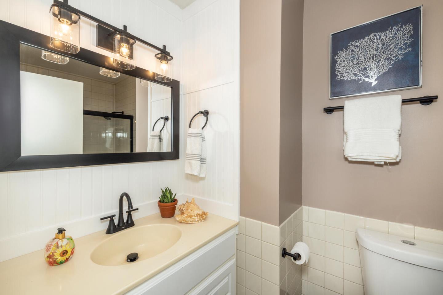 Detail Gallery Image 24 of 35 For 515 Lanyard Dr, Redwood Shores,  CA 94065 - 3 Beds | 2 Baths