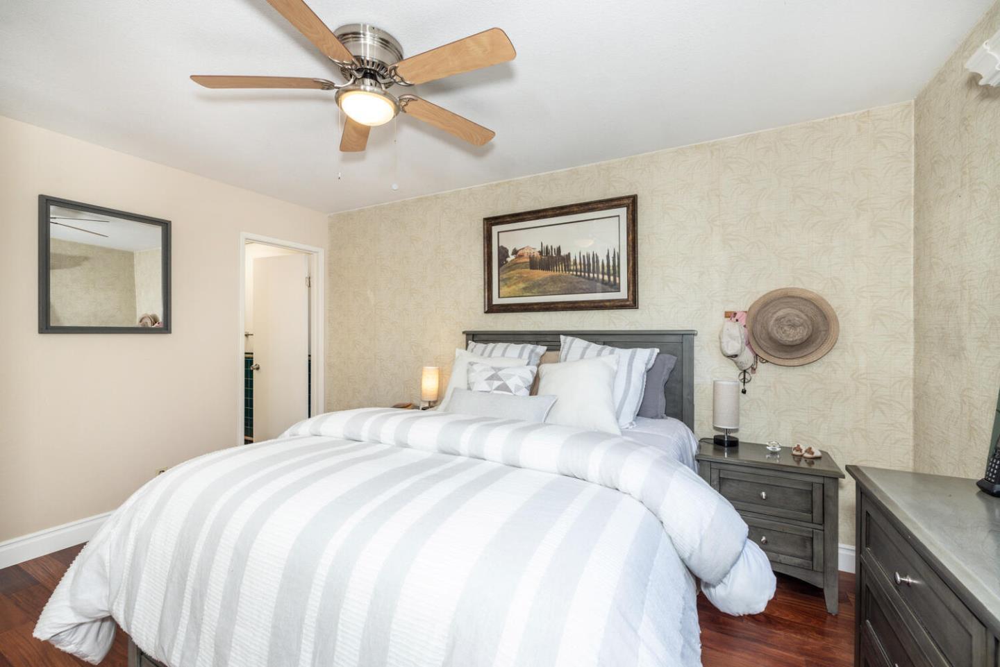 Detail Gallery Image 27 of 35 For 515 Lanyard Dr, Redwood Shores,  CA 94065 - 3 Beds | 2 Baths