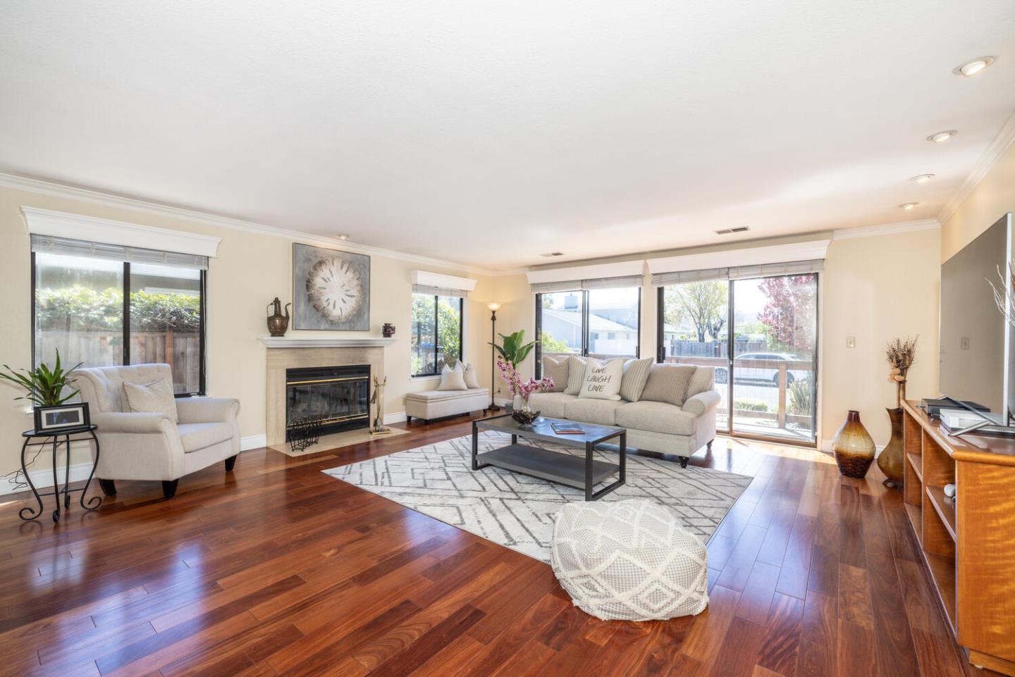 Detail Gallery Image 4 of 35 For 515 Lanyard Dr, Redwood Shores,  CA 94065 - 3 Beds | 2 Baths