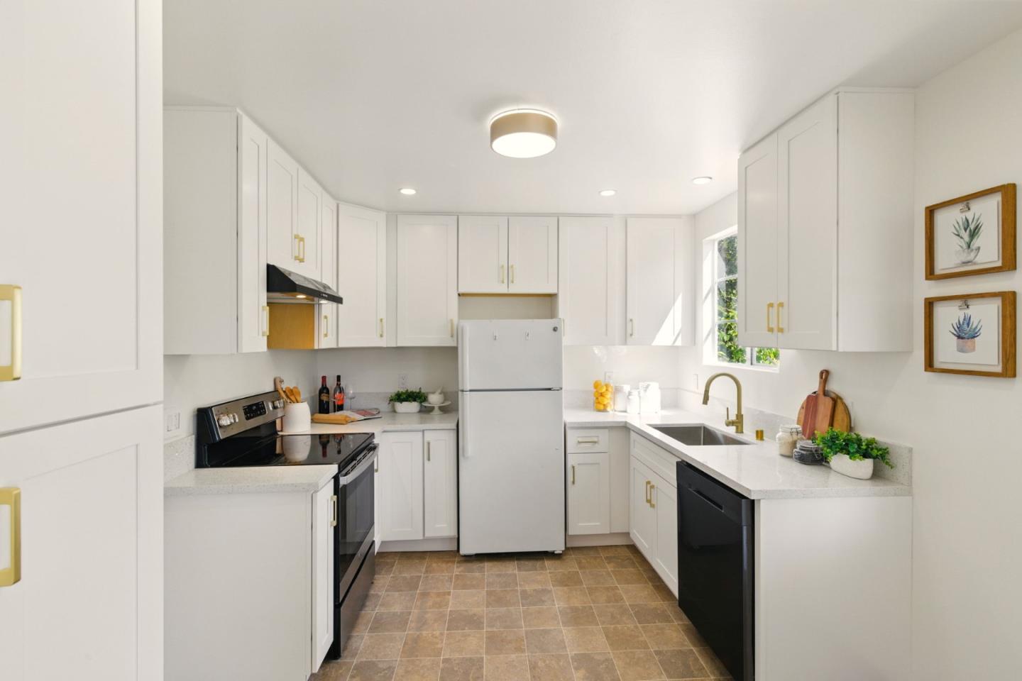 Detail Gallery Image 15 of 35 For 623 Bayview Ave, Millbrae,  CA 94030 - 3 Beds | 2 Baths