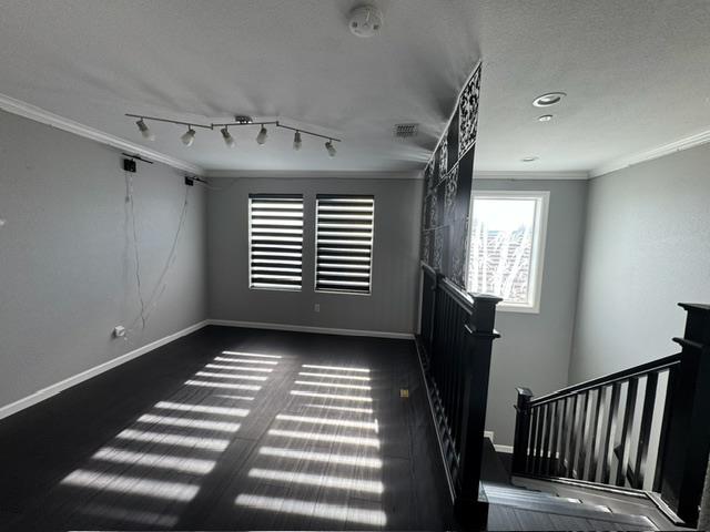 Detail Gallery Image 11 of 19 For 9582 Cherry Grove Cir, Sacramento,  CA 95829 - 5 Beds | 3/1 Baths