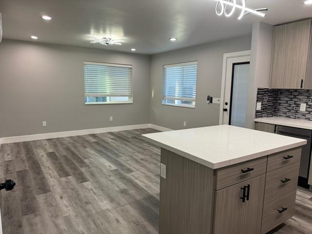 Detail Gallery Image 3 of 19 For 9582 Cherry Grove Cir, Sacramento,  CA 95829 - 5 Beds | 3/1 Baths