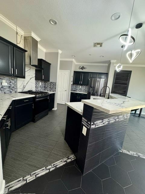 Detail Gallery Image 6 of 19 For 9582 Cherry Grove Cir, Sacramento,  CA 95829 - 5 Beds | 3/1 Baths