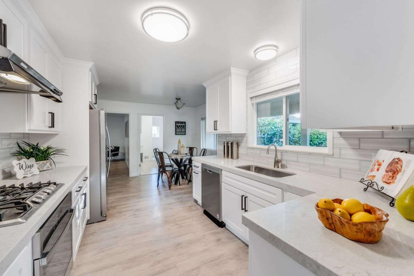 Detail Gallery Image 14 of 61 For 2760 Cheryl Ann Ct, San Jose,  CA 95124 - 4 Beds | 2/1 Baths