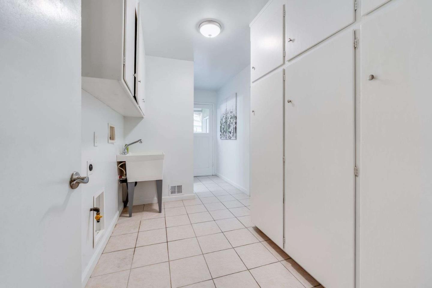 Detail Gallery Image 34 of 61 For 2760 Cheryl Ann Ct, San Jose,  CA 95124 - 4 Beds | 2/1 Baths