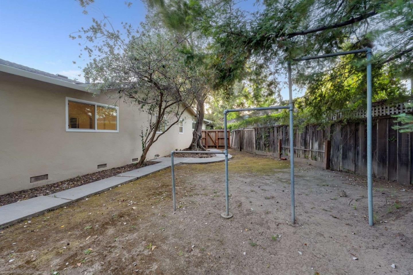 Detail Gallery Image 35 of 61 For 2760 Cheryl Ann Ct, San Jose,  CA 95124 - 4 Beds | 2/1 Baths