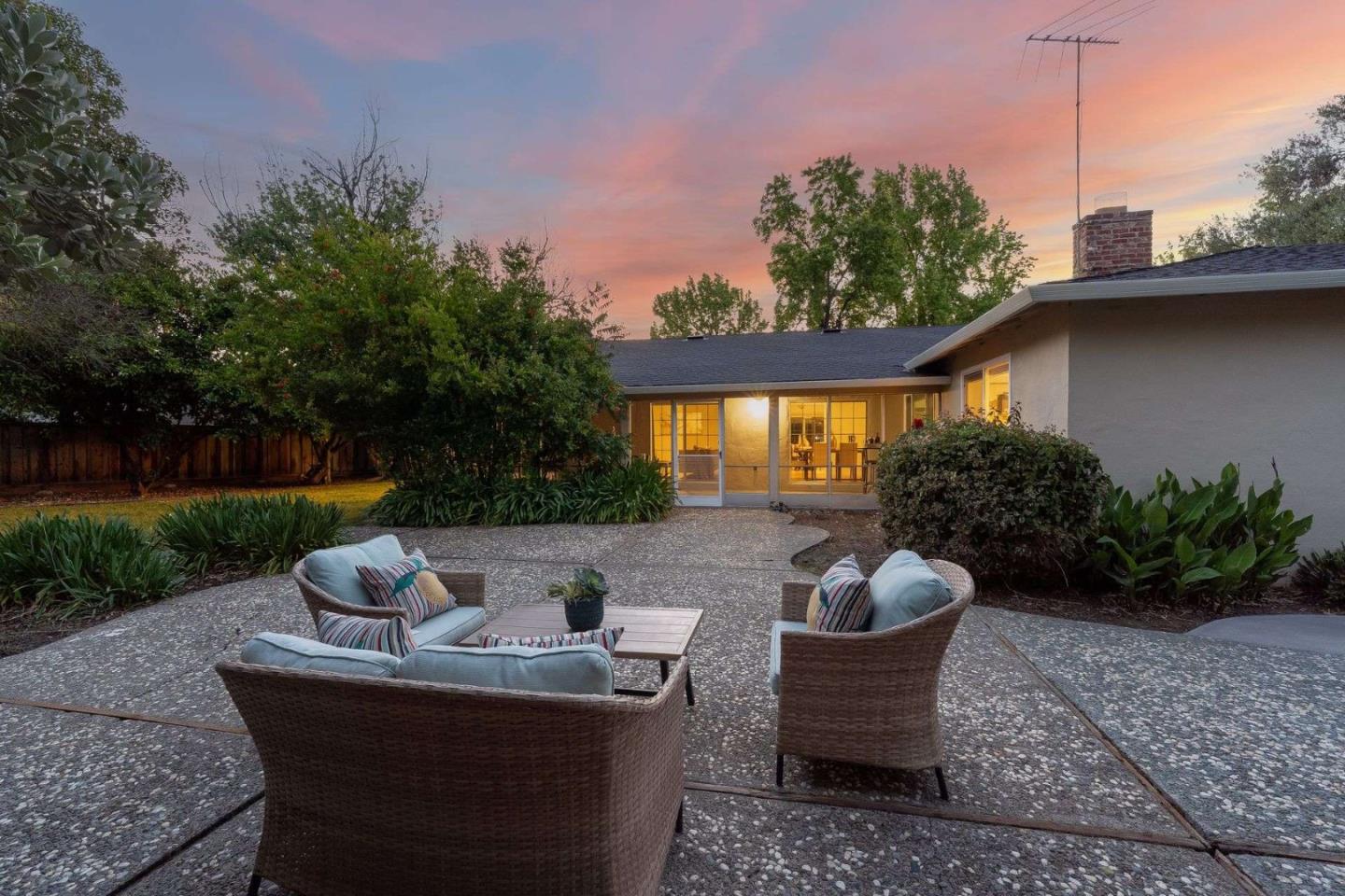 Detail Gallery Image 39 of 61 For 2760 Cheryl Ann Ct, San Jose,  CA 95124 - 4 Beds | 2/1 Baths