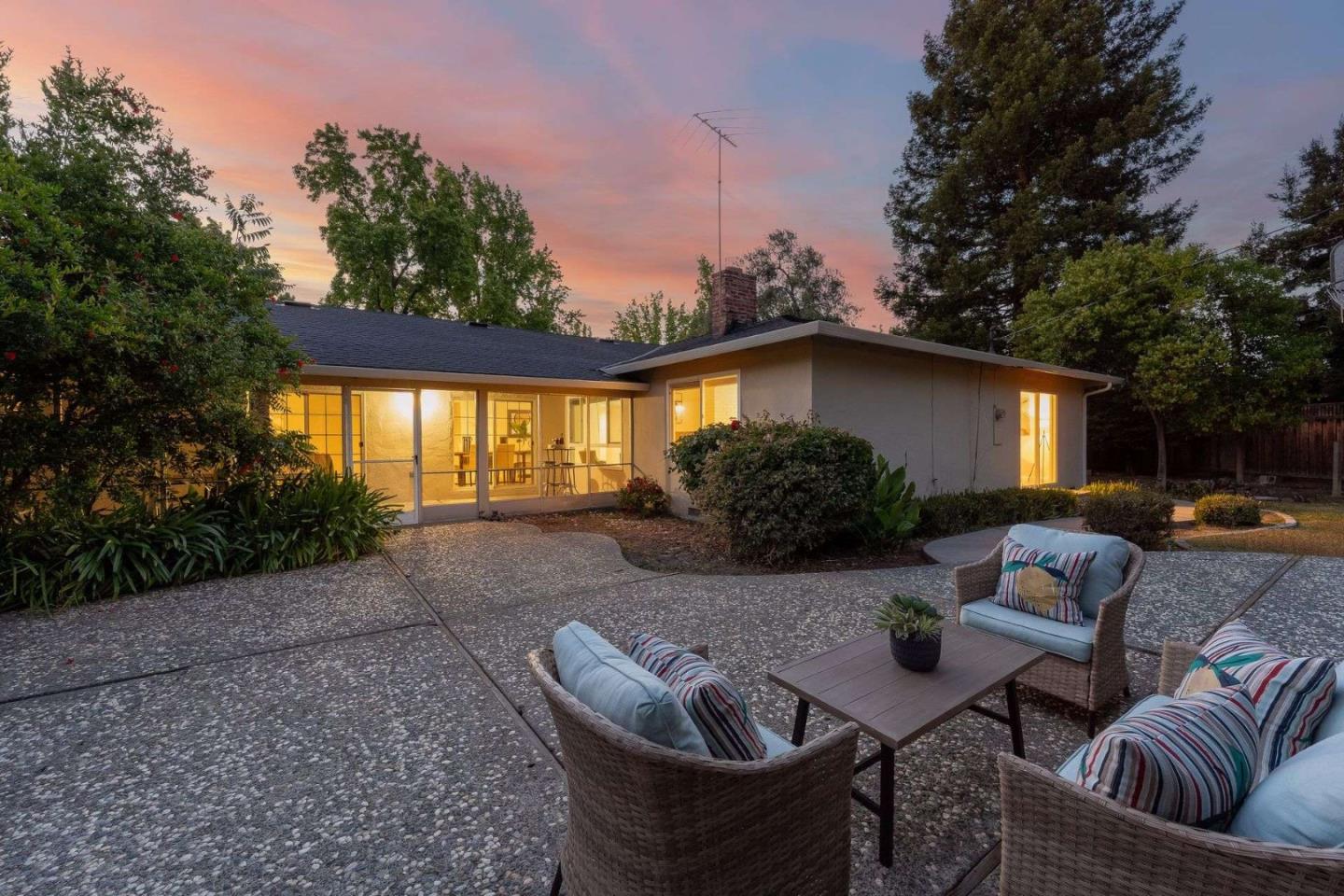 Detail Gallery Image 40 of 61 For 2760 Cheryl Ann Ct, San Jose,  CA 95124 - 4 Beds | 2/1 Baths