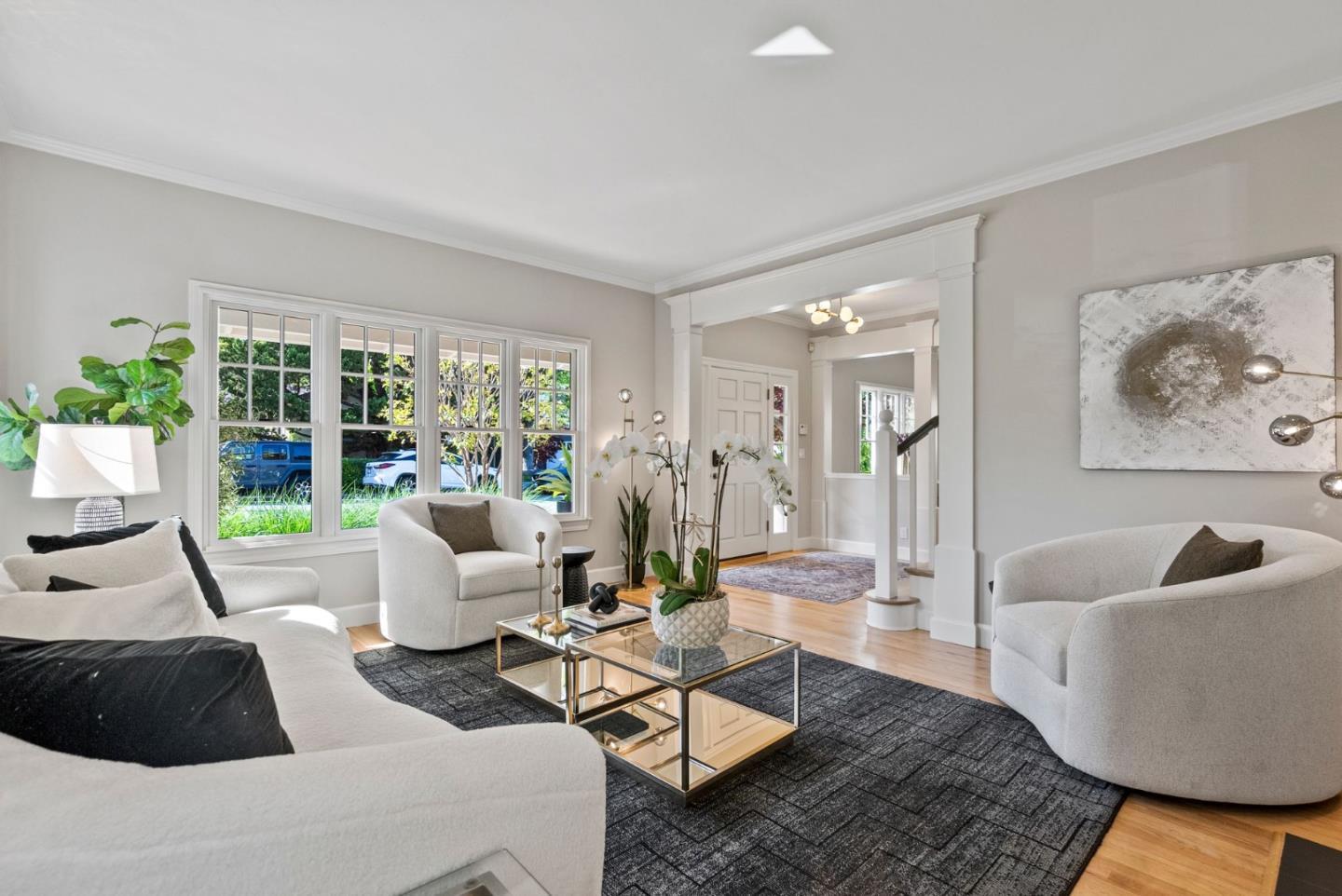 Detail Gallery Image 27 of 70 For 113 Wildwood Ave, San Carlos,  CA 94070 - 5 Beds | 3 Baths