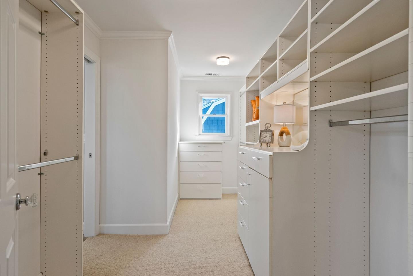 Detail Gallery Image 32 of 70 For 113 Wildwood Ave, San Carlos,  CA 94070 - 5 Beds | 3 Baths