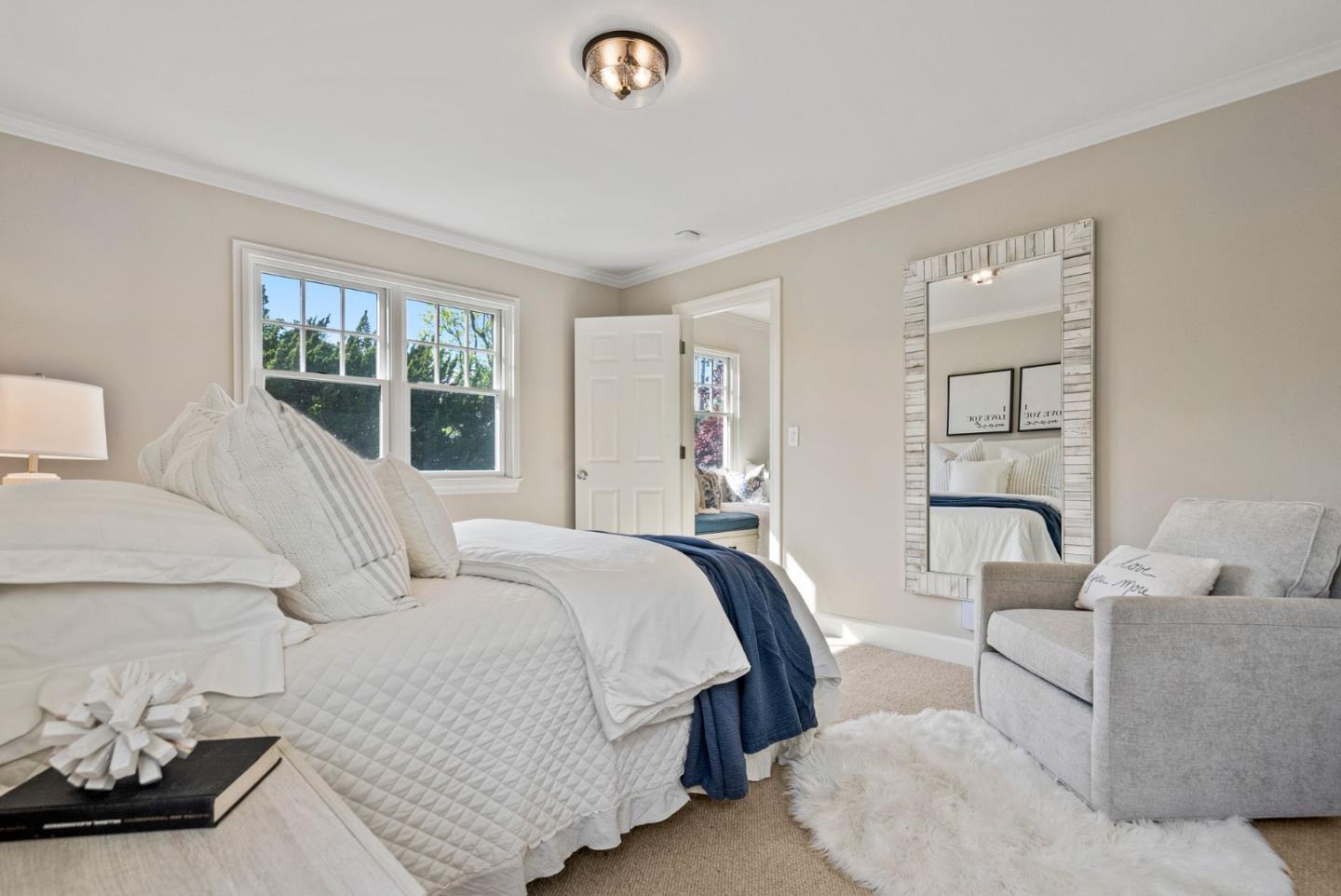 Detail Gallery Image 37 of 70 For 113 Wildwood Ave, San Carlos,  CA 94070 - 5 Beds | 3 Baths